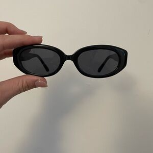 Fossil Women's Black Oval Sunglasses